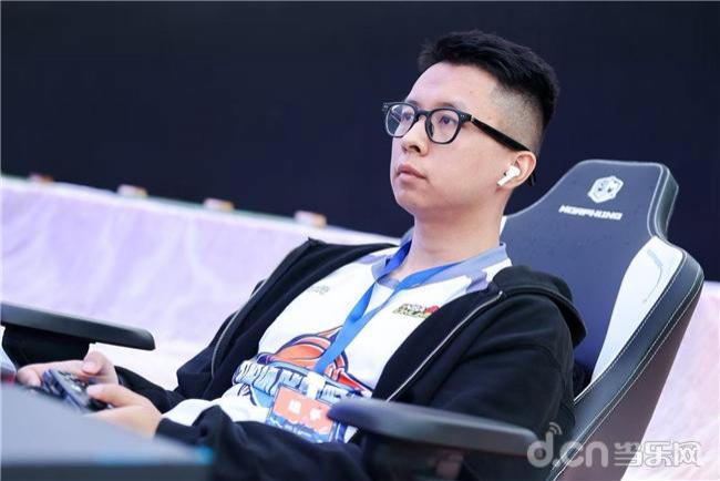 KOL, 育篮球巅峰