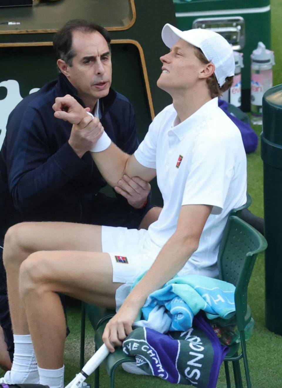 湿环境下拼, 也传来了坏